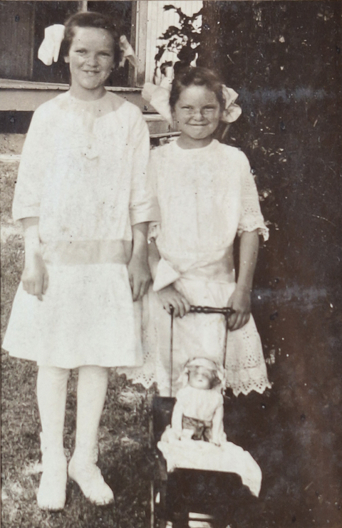Frances, Mildred  (picture of picture - not from negative)
