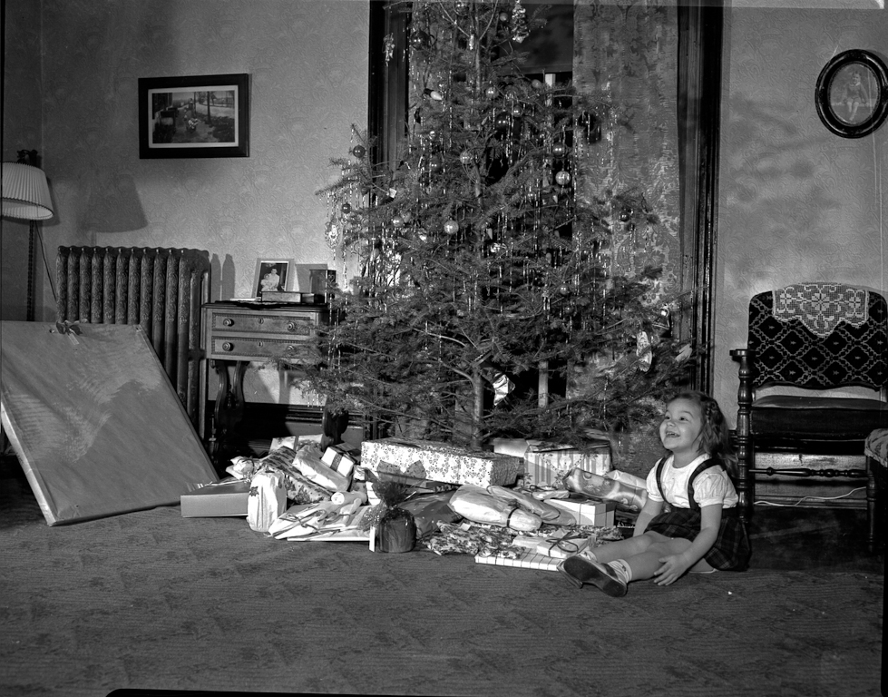 Christmas 1949  Linda Jean Gilchrist Mollman