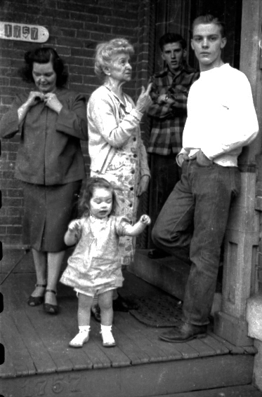 Mildred Grace Crowe Redhead, Linda Jean Gilchrist, Jennie Squire Redhead, Kenneth Neil Gilchrist, Keith Noel Gilchrist