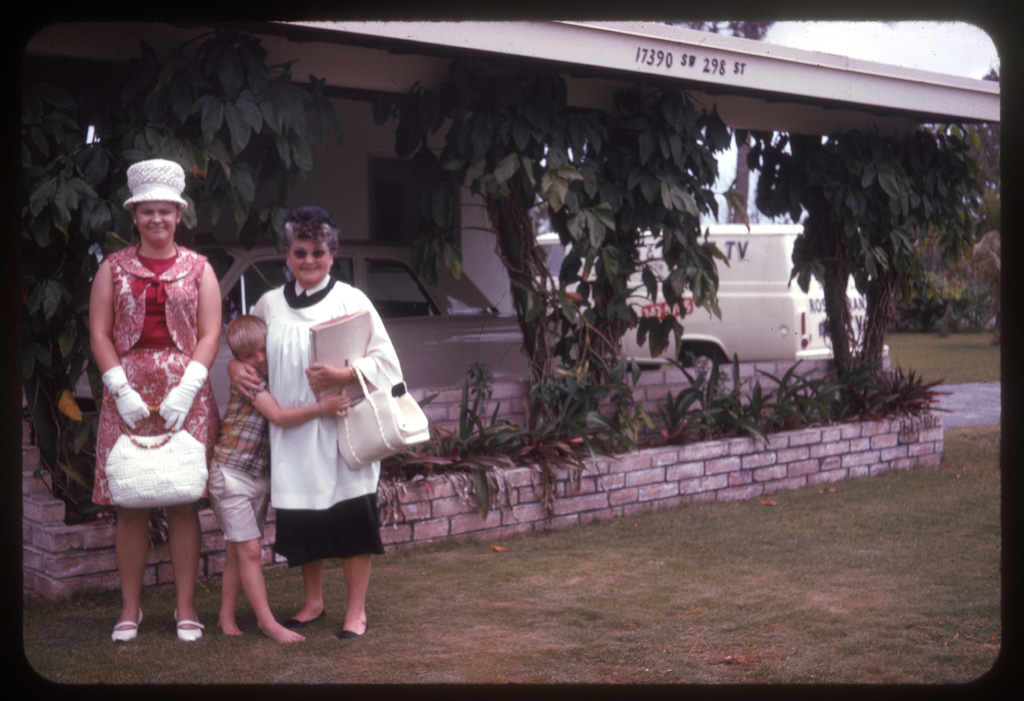 Linda Jean Gilchrist, Keith Neal Gilchrist, Mildred Grace Crowe Redhead