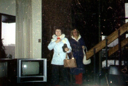 Sue Fett, Laurie Thomas