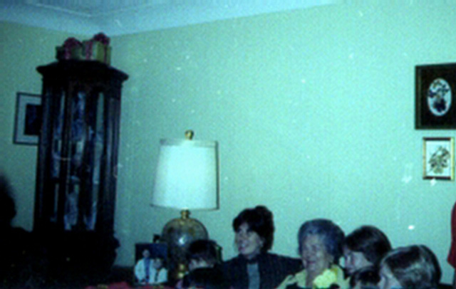 Kiki, Kell Ann Redhead, Mildred Grace Crowe Redhead, Sally Redhead, ? ?
