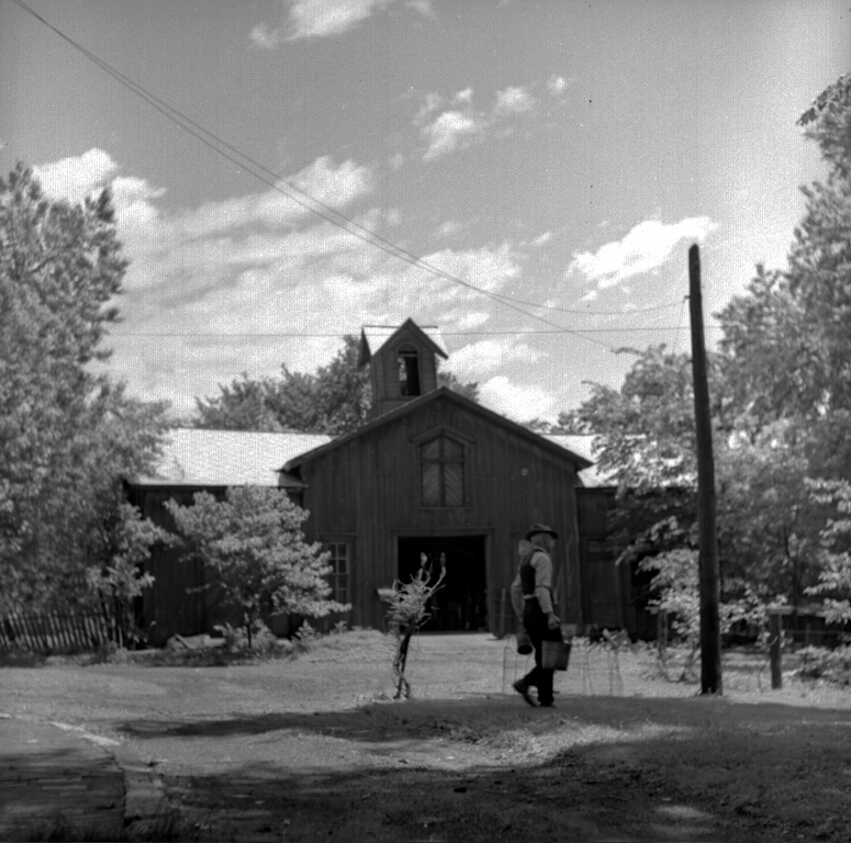 Barn at Seven Gables - Herbert Stone Redhead