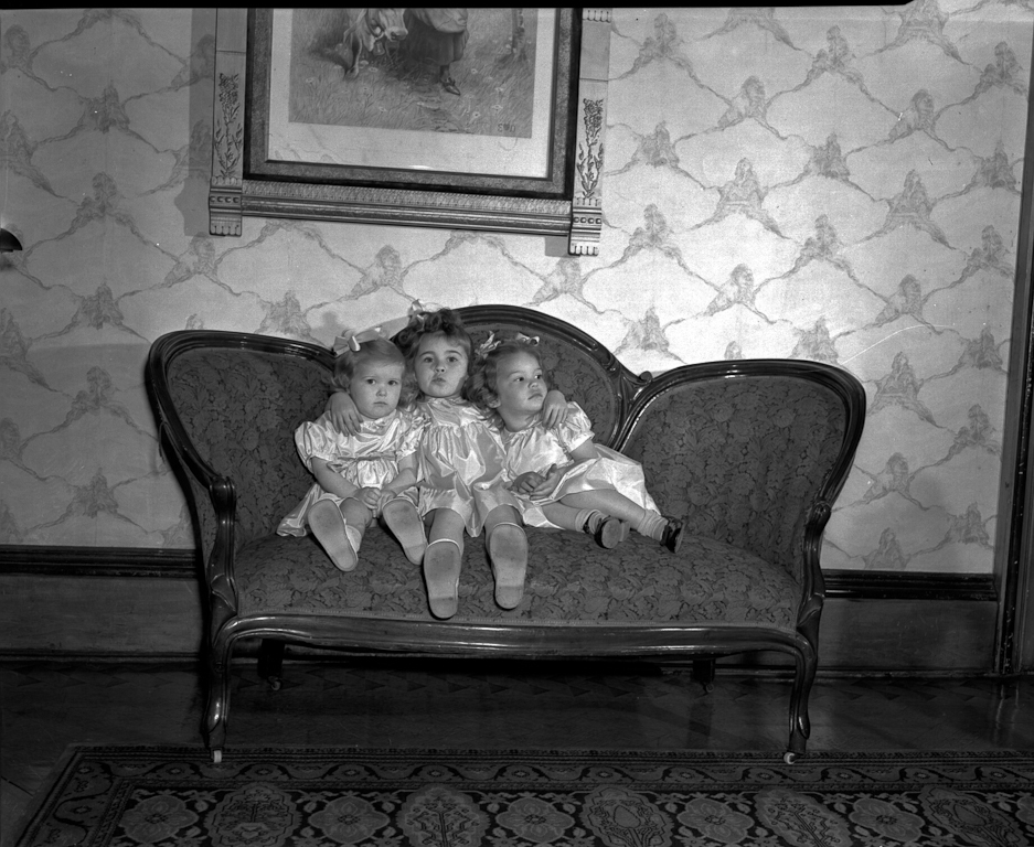 Easter Sunday Sally Redhead Ross, Kell Ann Redhead, Linda Jean Gilchrist