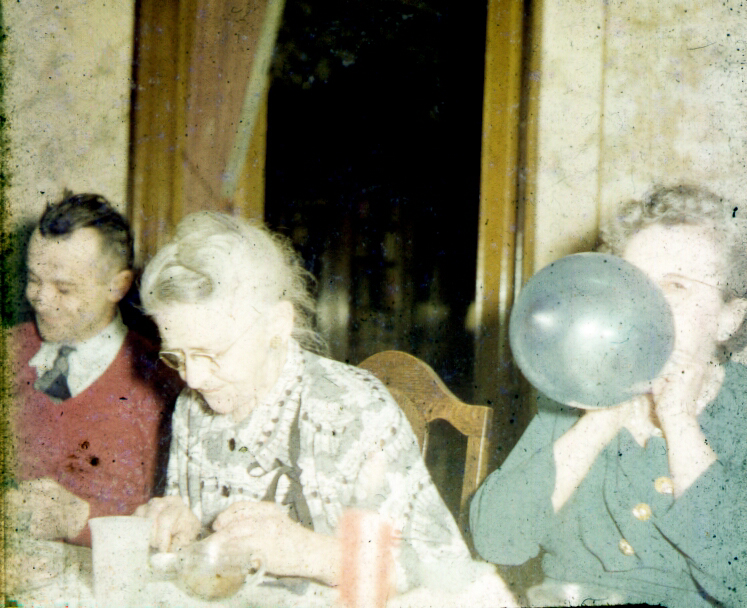 "Little" George Redhead, Helen Redhead, Annie Redhead