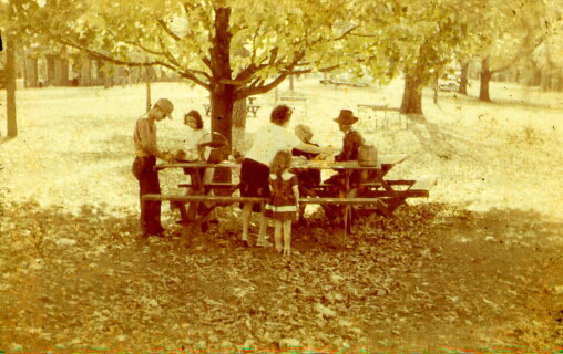 Keith Noel Gilchrist, Mildred Joy Redhead Gilchrist, Mildred Grace Crowe Redhead, Linda Jean Gilchrist Mollman, Jennie Squire Redhead, Herbert Stone Redhead