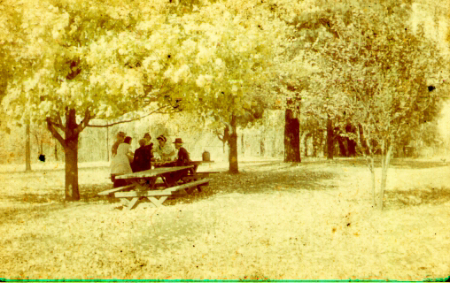 Keith Noel Gilchrist, Mildred Joy Redhead Gilchrist, Jennie Squire Redhead, Linda Jean Gilchrist Mollman, Mildred Grace Crowe Redhead, Herbert Stone Redhead