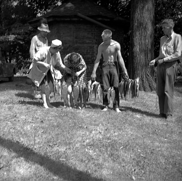 Herbert Stone Redhead, Mildred Grace Crowe Redhead, Mildred Joy Redhead Gilchrist, Keith Noel Gilchrist, Art Williams