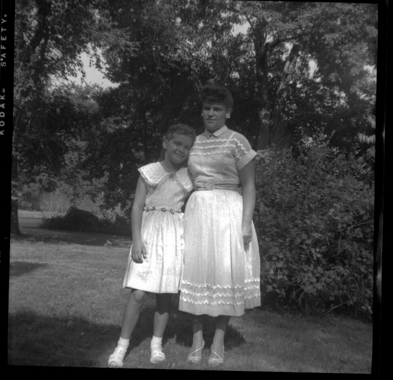 Linda Jean and Mildred Joy Gilchrist - nice ric rac mom!