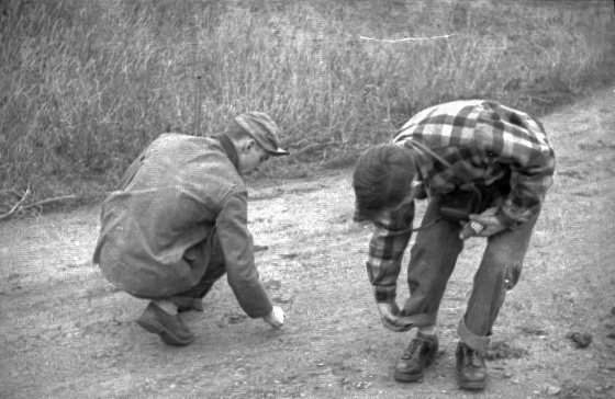 Keith Noel Gilchrist, Kenneth Neil Gilchrist