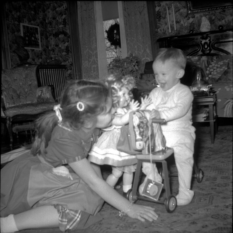 Linda Jean Gilchrist, Larry Alan Gilchrist