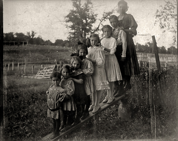 Herbert Henry Redhead, Ada Redhead, Vona Redhead, Nell Redhead, Helen Redhead, Ann Redhead, Hugh Redhead, Marjorie Redhead  Please note - these - names are correct assignments may not be