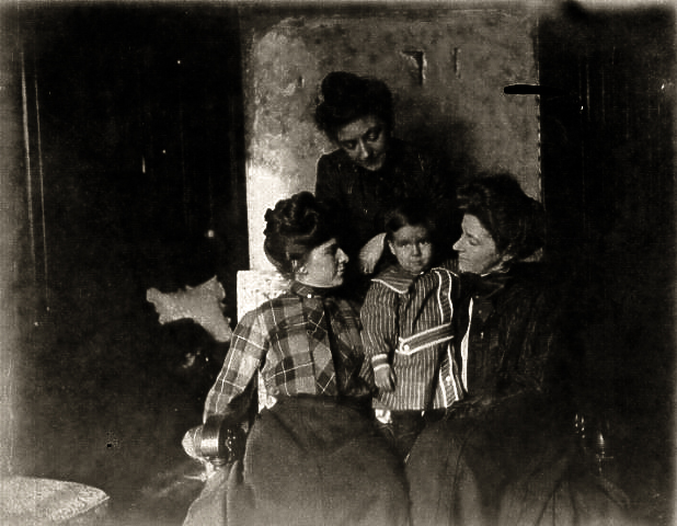 Jennie Squire Redhead, Aunt Jessie, Aunt Ollie, Herbert Henry Redhead.